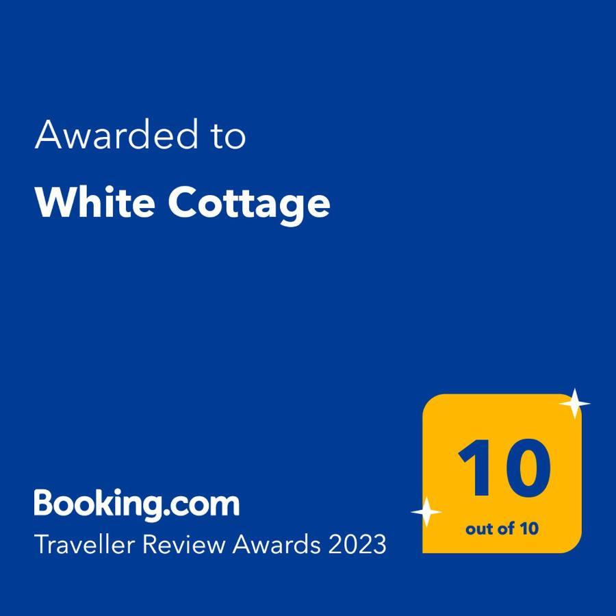 White Cottage Heritage House Čižići Exteriör bild